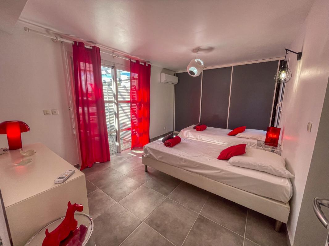 32.Location villa piscine Saint François Guadeloupe_chambre enfants